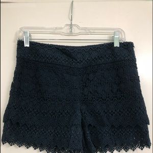 Cute navy lace short